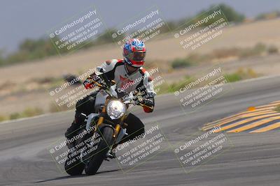 media/Sep-30-2023-SoCal Trackdays (Sat) [[636657bffb]]/Turn 15 (1120am)/